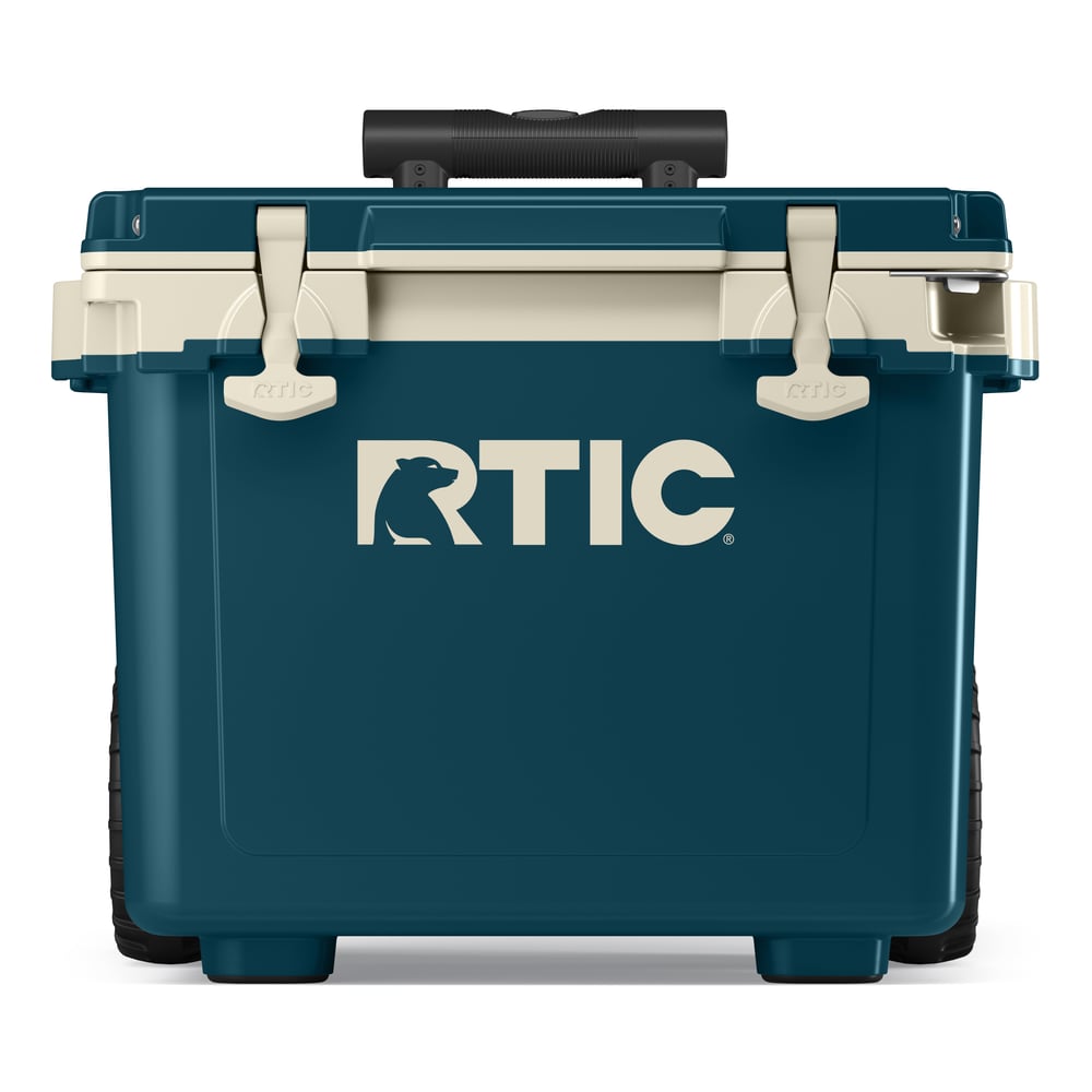22 QT Ultra-Light Wheeled Cooler, Marine/Canvas Image