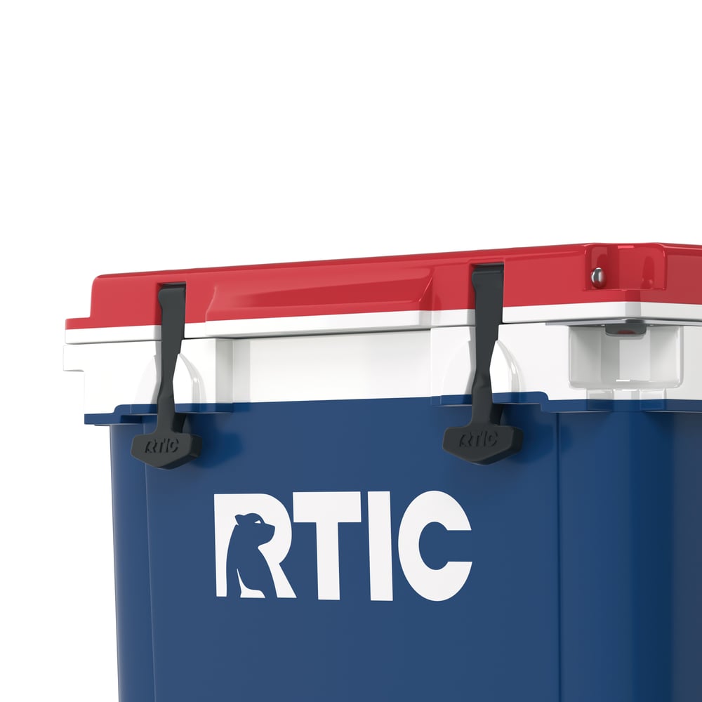 42 QT Ultra-Light Wheeled Cooler, Patriot Image