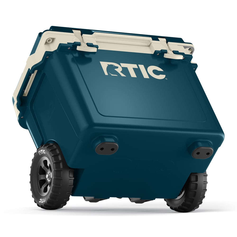 22 QT Ultra-Light Wheeled Cooler, Marine/Canvas Image