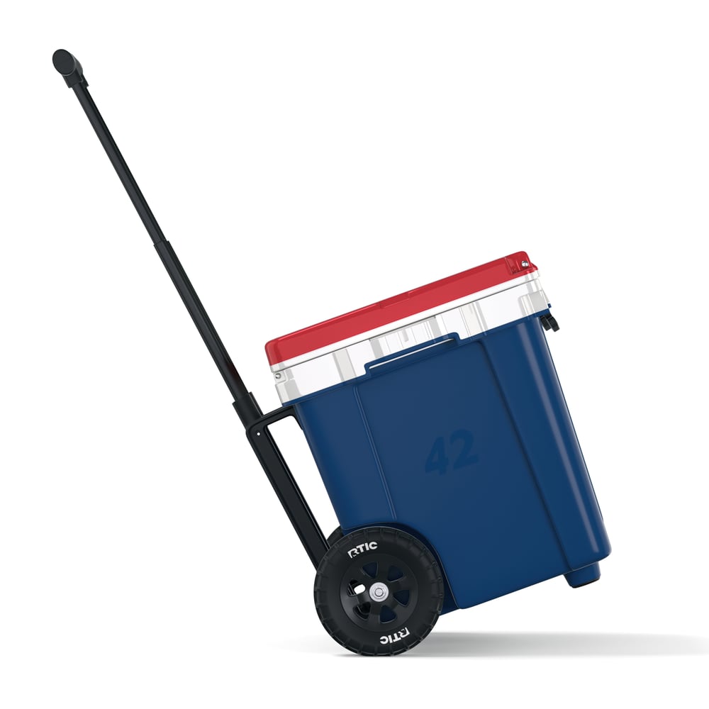 42 QT Ultra-Light Wheeled Cooler, Patriot Image