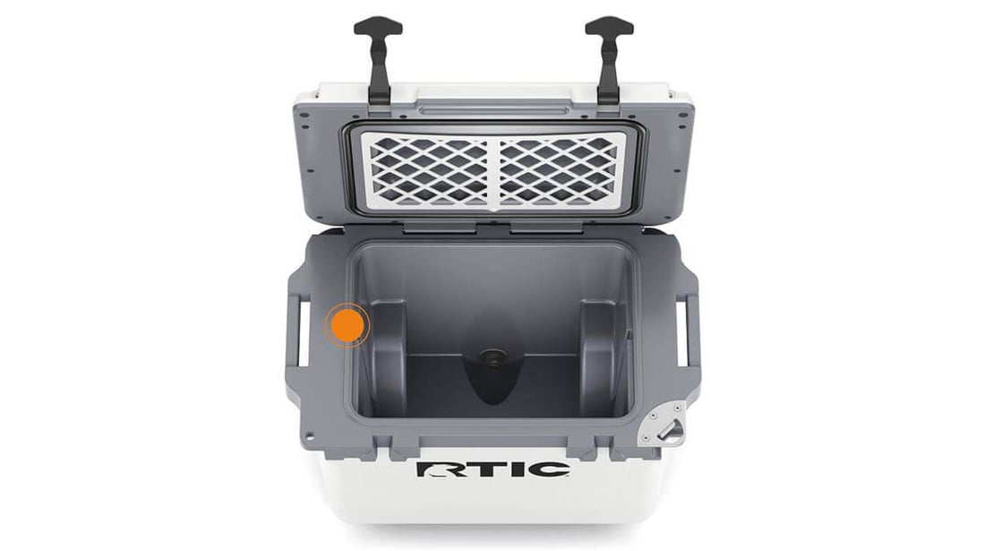Close up of the Premium Ice Retention on the RTIC 22QT Ultra-Light Wheeled Cooler