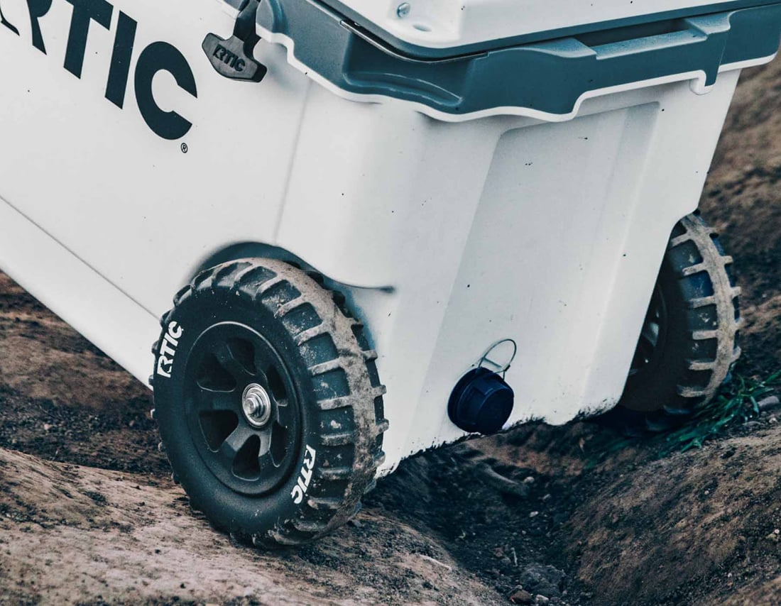 White 72QT Ultra-light Wheeled Cooler