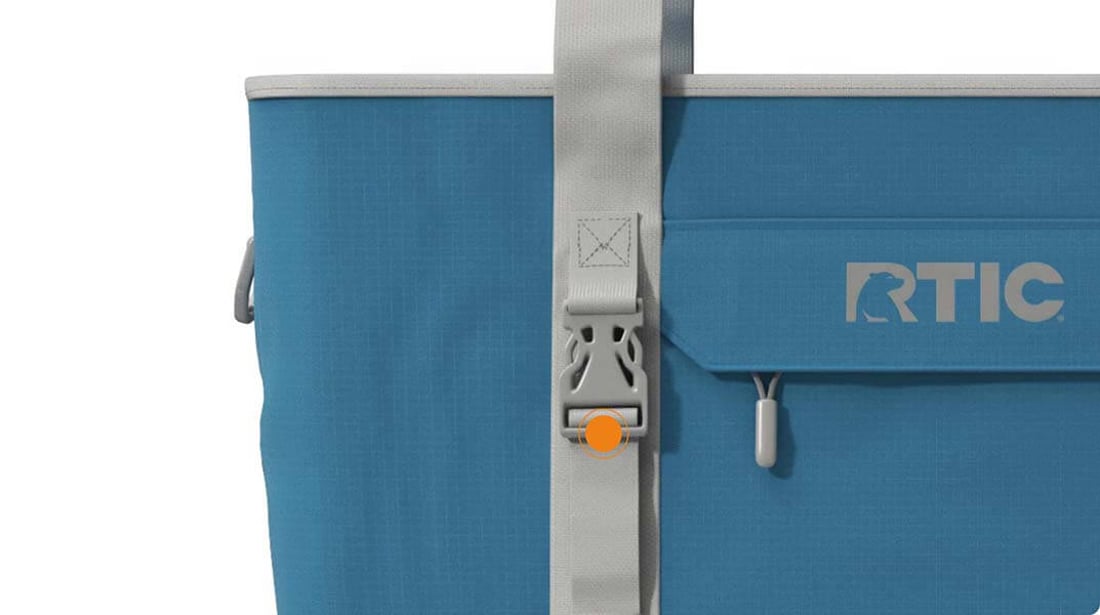 Close up on 2-in-1 Chillout Bag built-in clip straps