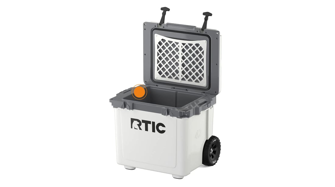Close up of the Premium Ice Retention on the RTIC 42QT Ultra-Light Wheeled Cooler