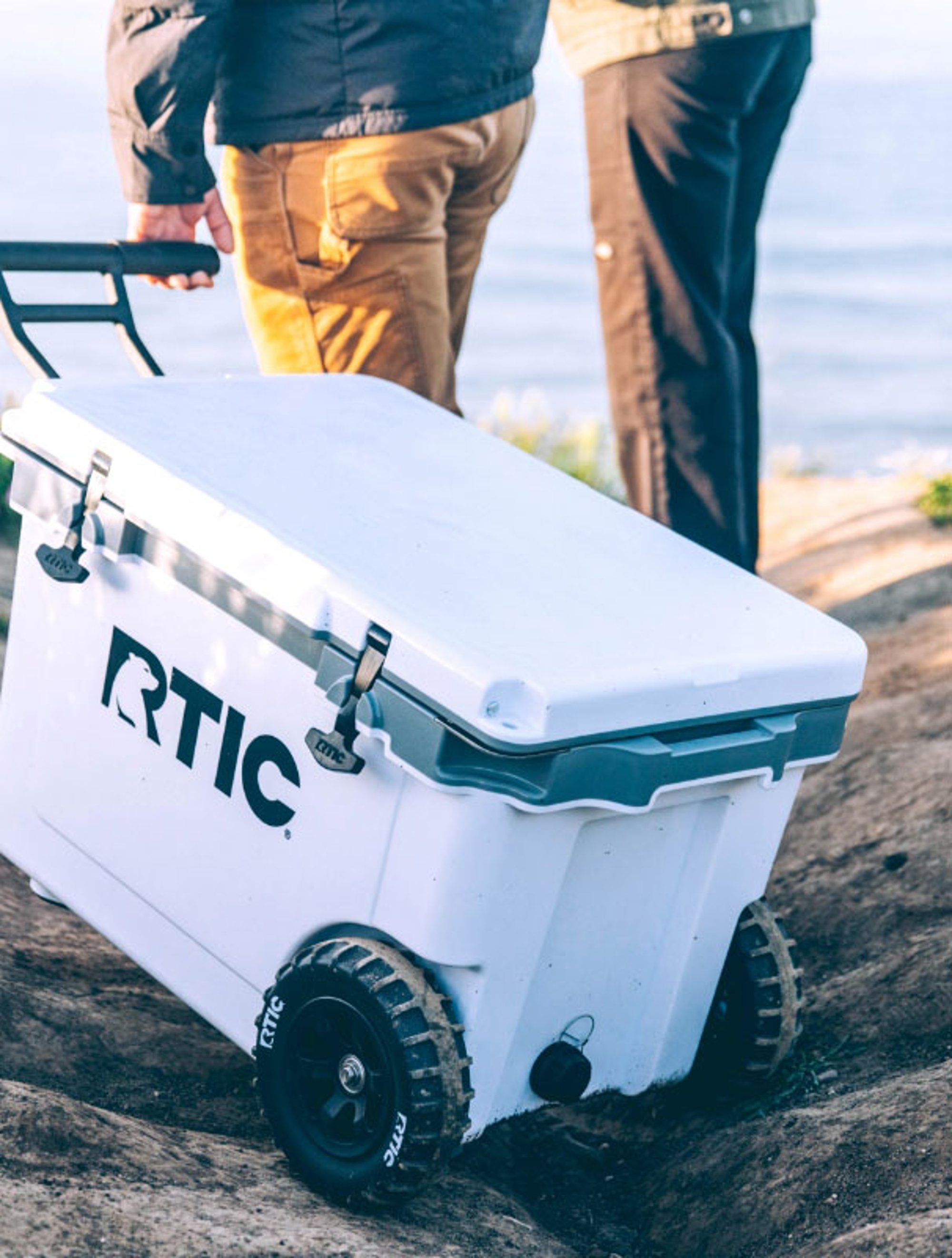 RTIC 52 QT Ultra-Light Wheeled Cooler | Rolling Ice Chest | RTIC