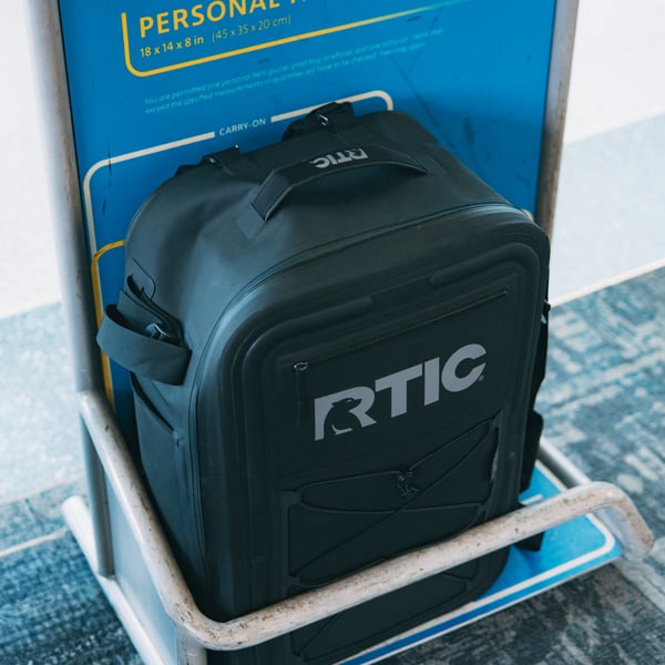 Ultra-Dry Duffle Pack, Black & Graphite Image