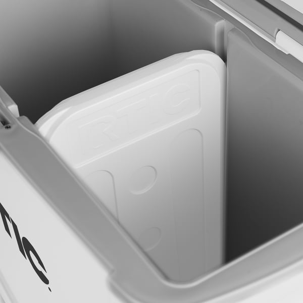 16 Road Trip Cooler Freezable Divider Image