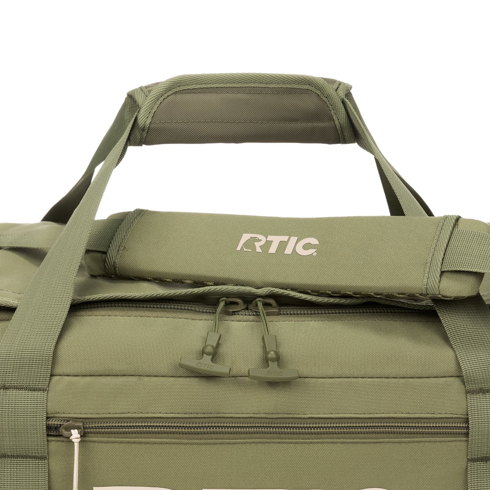 Medium Road Trip Duffle Bag, Olive & Beach Image