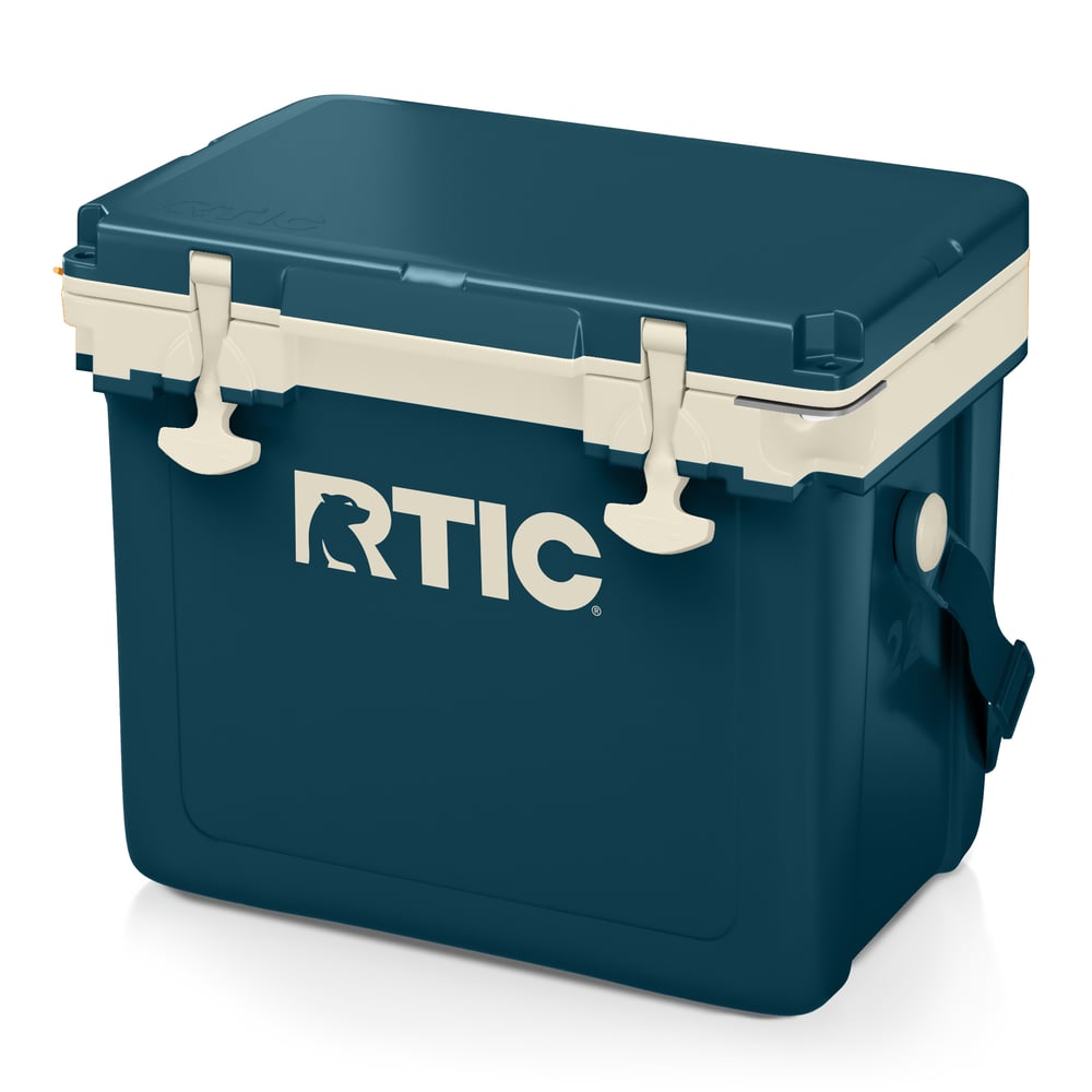 22 QT Ultra-Light Cooler, Marine/Canvas