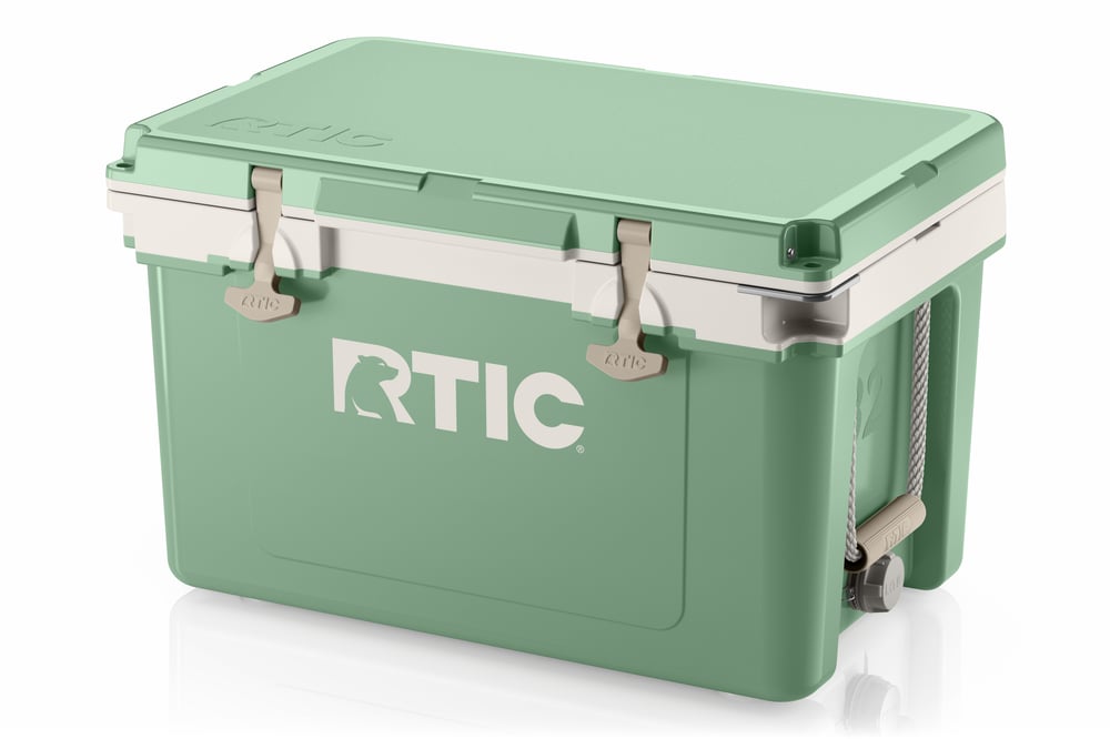 32 QT Ultra-Light Cooler, Sage/Beach