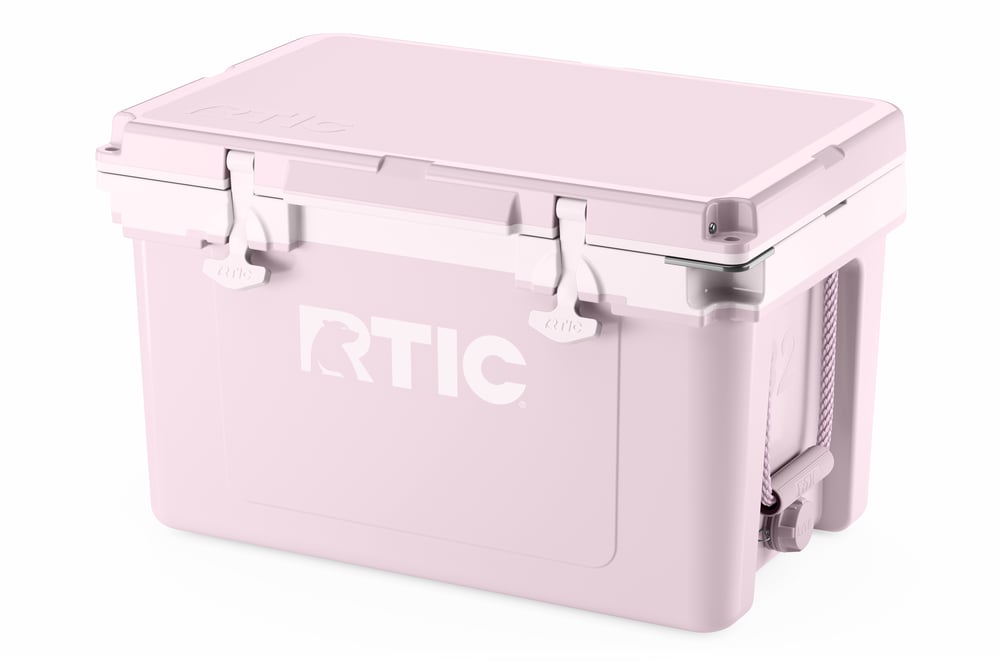 32 QT Ultra-Light Cooler, Pale Pink