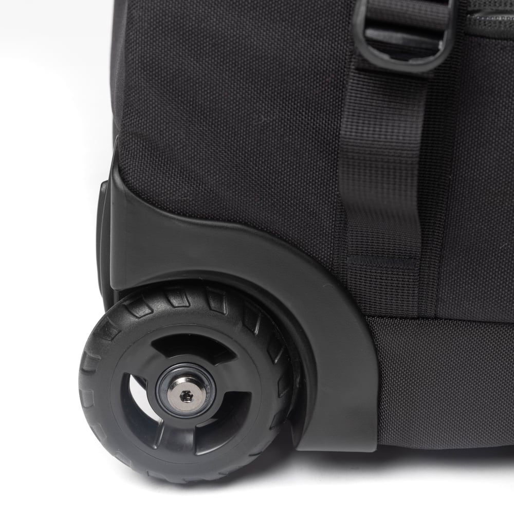 Medium Road Trip Rolling Duffle Bag, Black Image