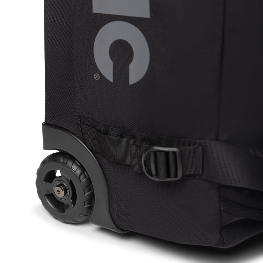 Medium Road Trip Rolling Duffle Bag, Black Image