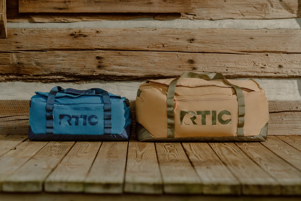 Large Road Trip Duffle Bag, Olive & Beach Image